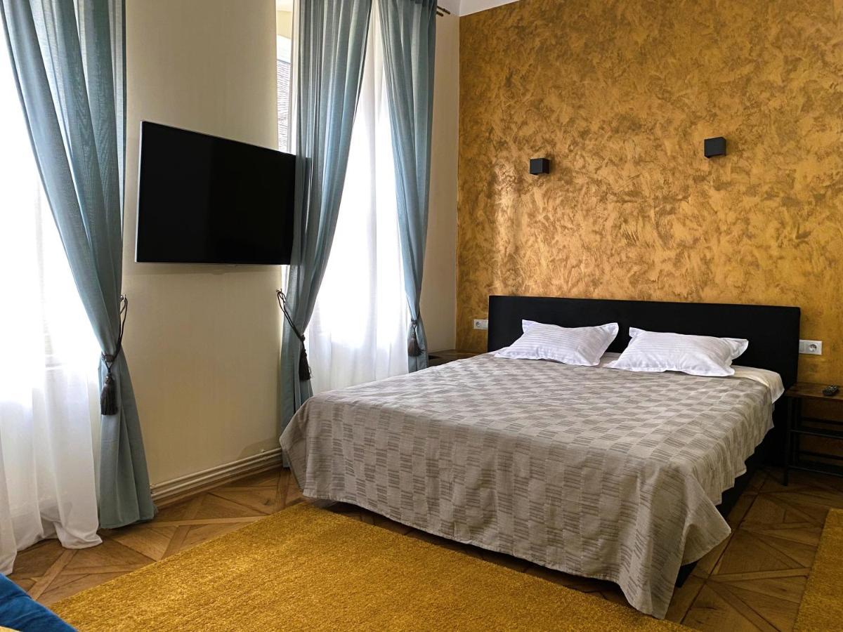 Boem 2 Sibiu Old Town Apartment ภายนอก รูปภาพ